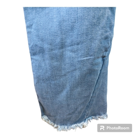 MJeans True Frayed Bell Bottoms Size Medium - Picture 6 of 11